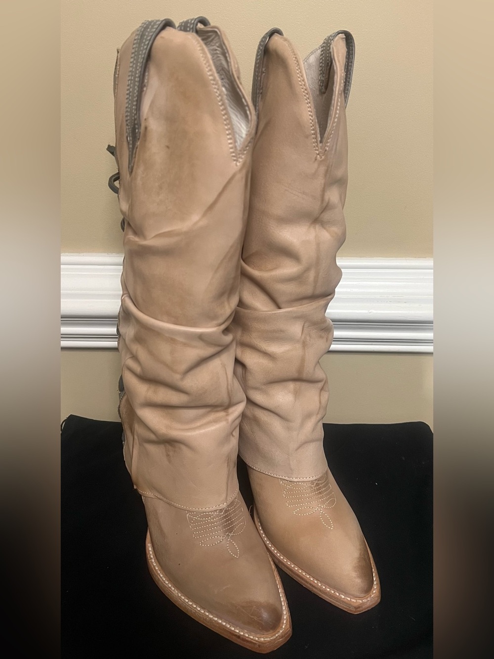 Freebird Jules Blush size 10 worn once!